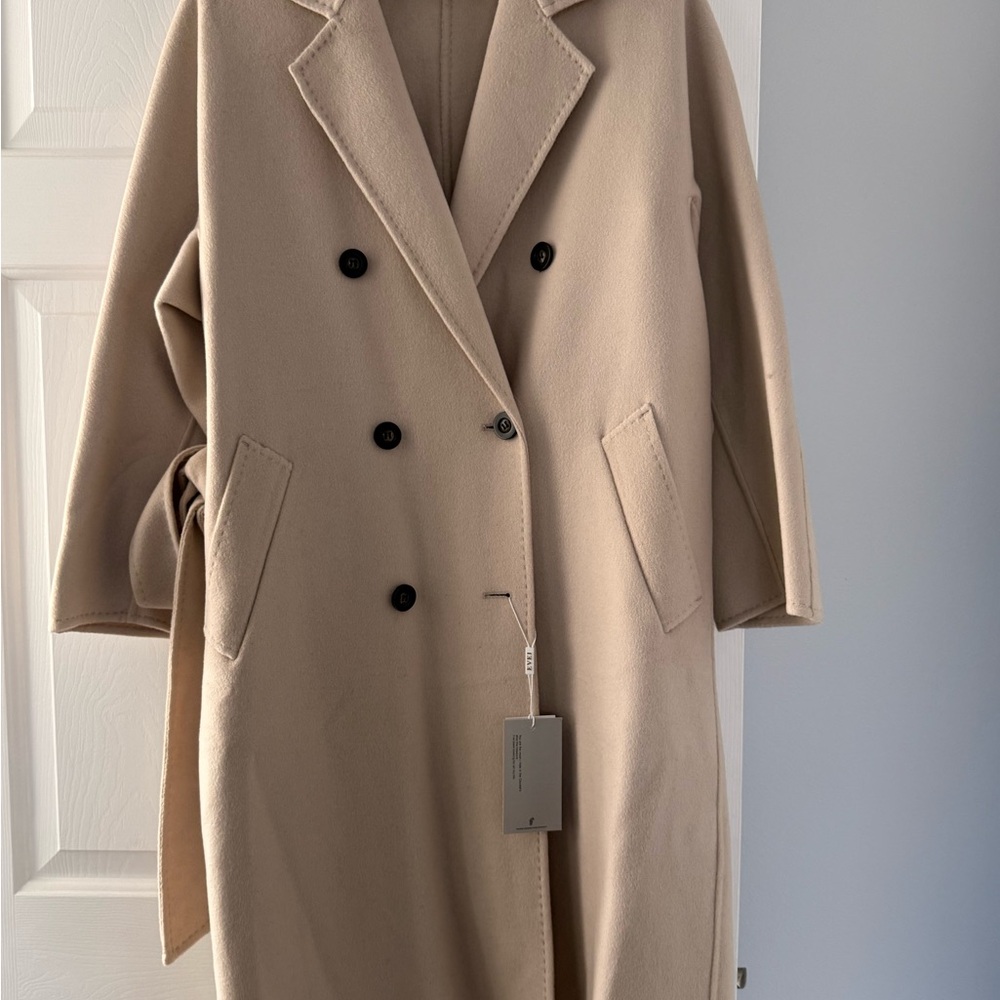 Elegant Tan Double-Breasted Women's Coat